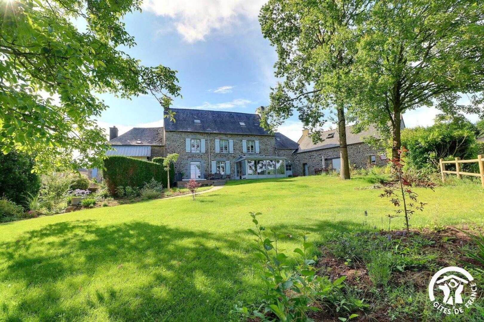 Le Jardin De Quercus Bed & Breakfast Bazouges-la-Perouse Luaran gambar